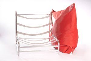 Bean-b-fabrics-tissu-Bean-Bag-Divant-pouf-Flottant-Floating-Increvable-Canada-quebec-Fatboy-Arico-pool-piscine